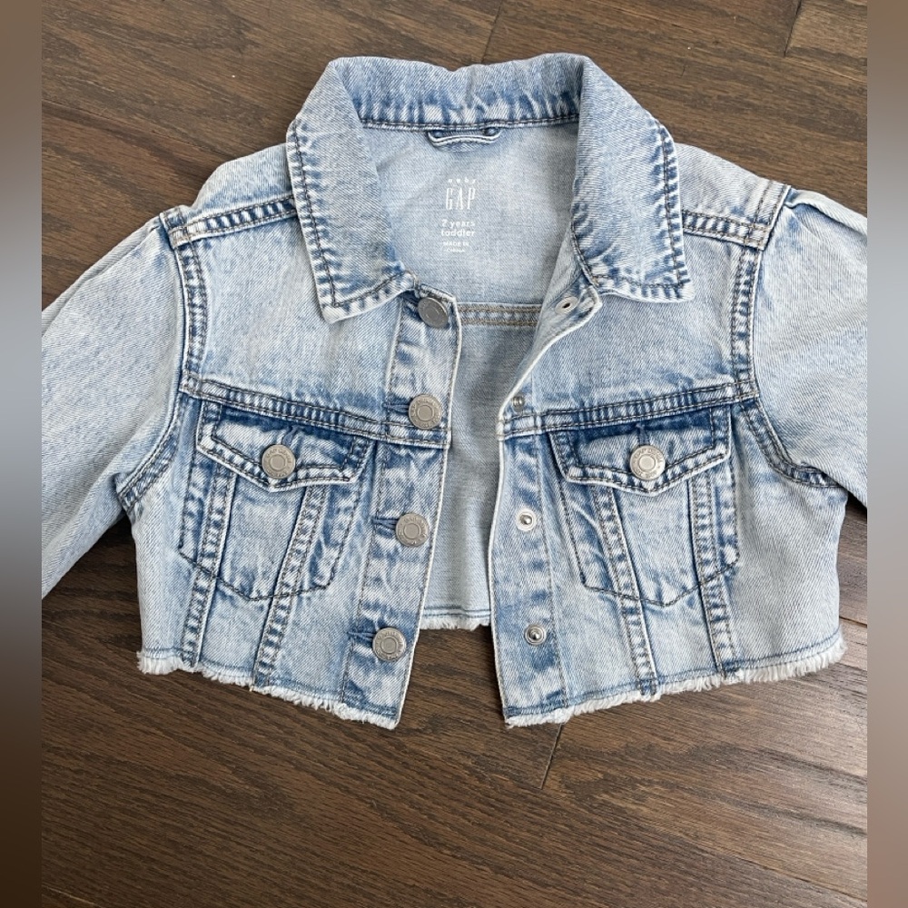 Gap Cropped Denim Jacket with puff sleeve